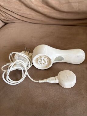 Clarisonic White Facial Exfoliant Brush Handle with Charger